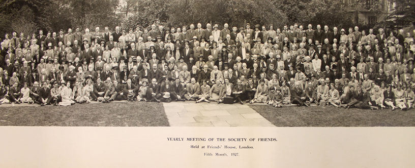 Very large group photo of Quakers at Yearly Meeting