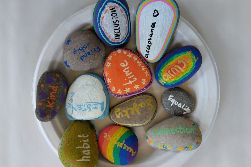 Plate of decorated stones