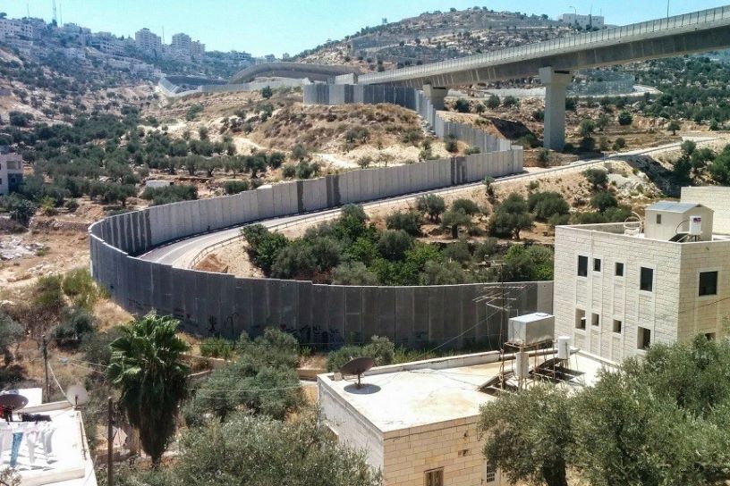 concrete separation barrier around road