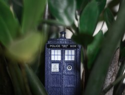 How is the Quaker book of discipline like Doctor Who?